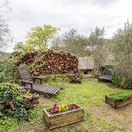 Country house Turismo Rural Can Massot Darnius