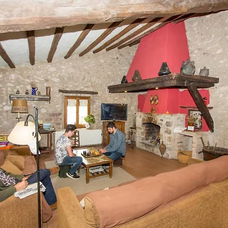 Country house Turismo Rural Can Massot *