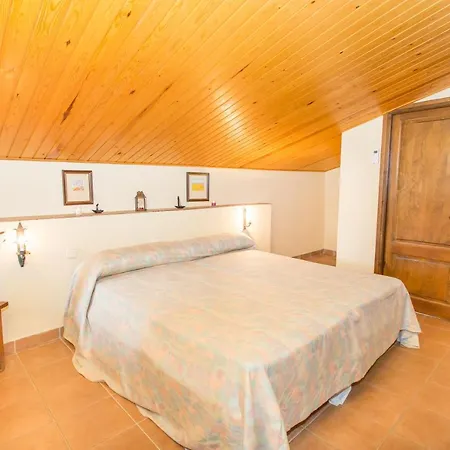 Turismo Rural Can Massot Country house Darnius